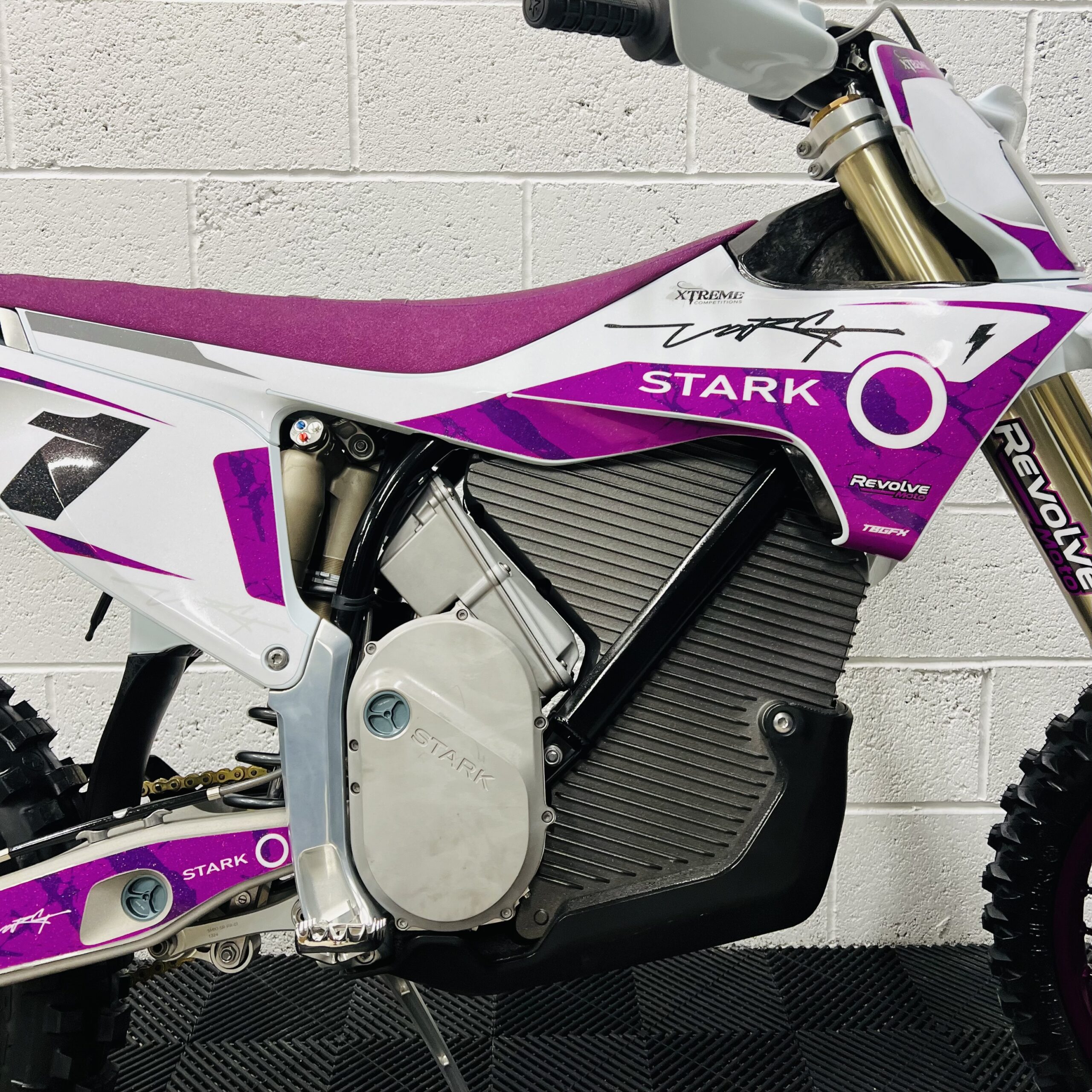 WIN THIS CUSTOM ROAD LEGAL STARK VARG EX