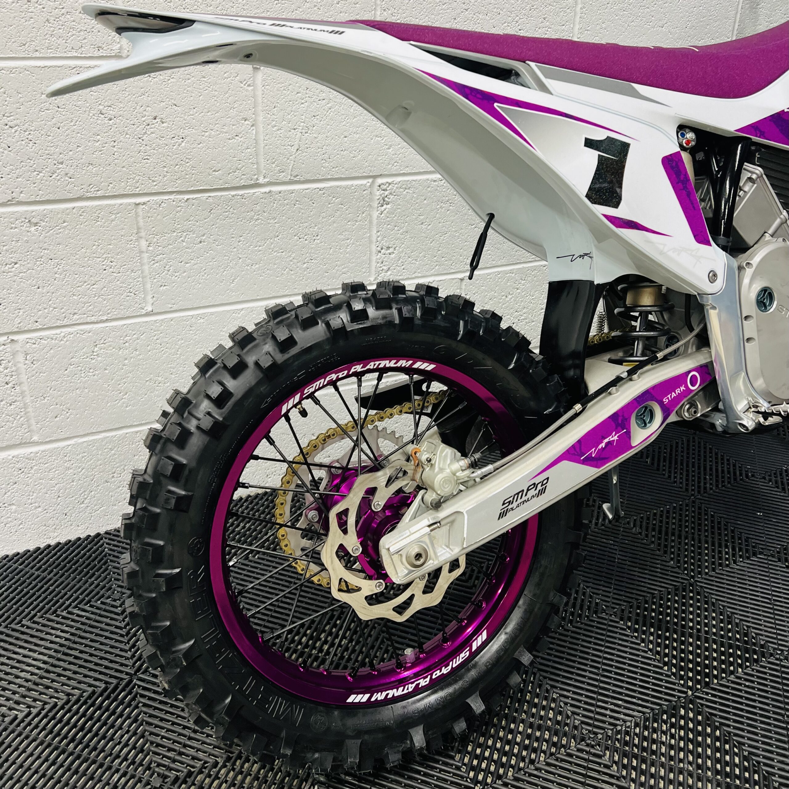 WIN THIS CUSTOM ROAD LEGAL STARK VARG EX